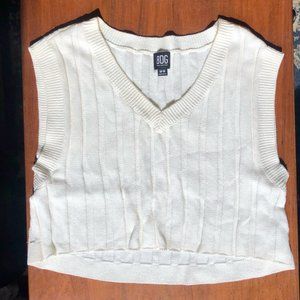 BDG V-Neck White Cropped Sweater Vest M